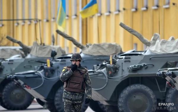 Генштаб: Україна додала військ на кордоні з Кримом. Українські військові прокоментували заяви про обстріл на кордоні.