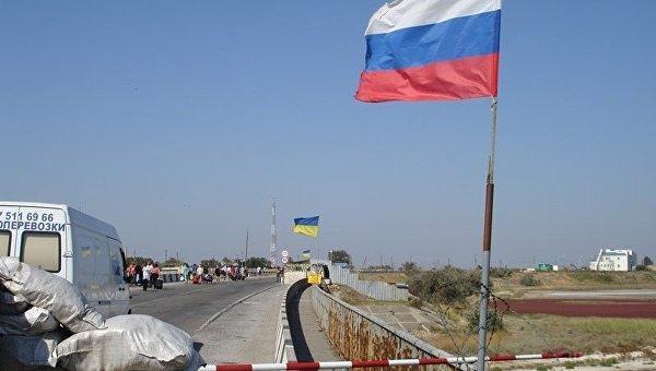 Україна змінить правила перетину адмінкордону з Кримом. На нараді обговорили можливість ослаблення обмежень, прописаних в постанові.
