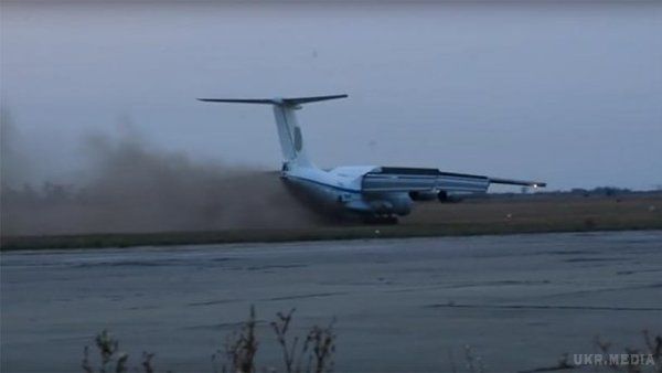 У мережі з'явилося відео військових навчань української авіації. У мережі з*явилося відео військових навчань Повітряних сил Збройних сил України