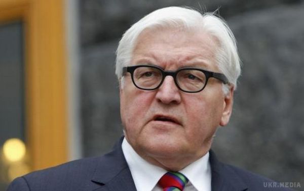 Німеччина закликає Україну і РФ утриматися від загострення ситуації. Німеччина розраховує на діалог між Україною і РФ щодо подій у Криму.