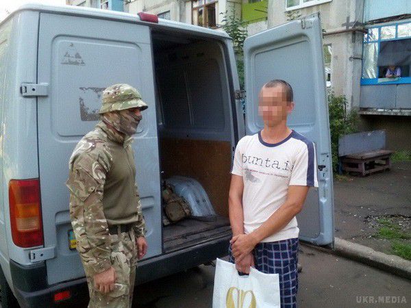 Як шахраї відмивали через "ДНР" 50 мільйонів гривень. Співробітники Служби безпеки України викрили організоване угруповання, яке відмивало гроші через електронні гаманці, зареєстровані на мешканців тимчасово окупованих територій