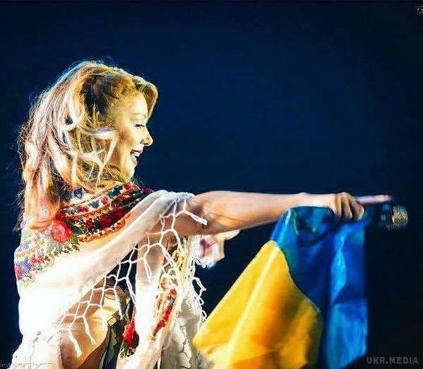 Тіна Кароль: я мрію про країну, в якій немає війни (фото). Відома співачка Тіна Кароль зізналася, що мріє про Україну без війни.