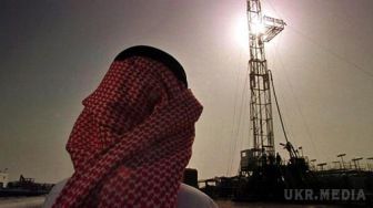 Саудівська Аравія опускає ціни на нафту. Ціна на нафту що ледве досягла 50 доларів за барель (Brent), повинна буде піти вниз.