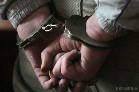 Злочинець встиг спустошити гаманець Дмитра Сторожука і обікрав сина Авакова. Злодій-"гастролер" з Грузії раніше обікрав Дмитра Сторожука, заступника генпрокурора України.