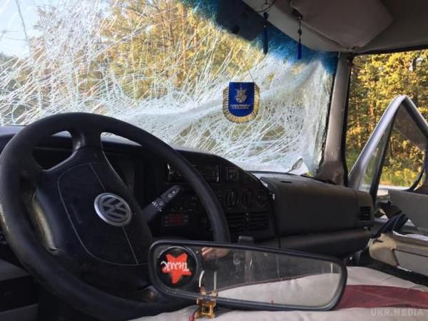 В дорожньо-транспортну пригоду потрапив відомий український гурт(фото). Як повідомив лідер гурту Олег Фагот Михайлюта у Facebook, постраждалих серед учасників ДТП немає. 
