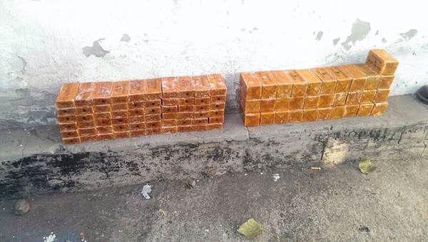 СБУ на Донбасі в районі АТО виявили схованку з майже двома тоннами тротилу. СБ України робить все для недопущення російських провокацій напередодні і під час святкування Дня Незалежності.
