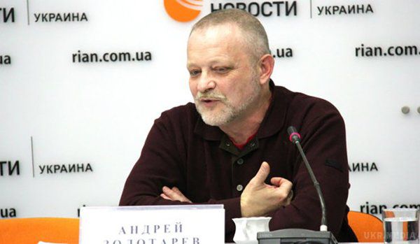   Якщо ж на Україну махнуть рукою, нас чекає біда - політолог Андрій Золотарьов. Як можуть розгортатися події найближчим часом? 