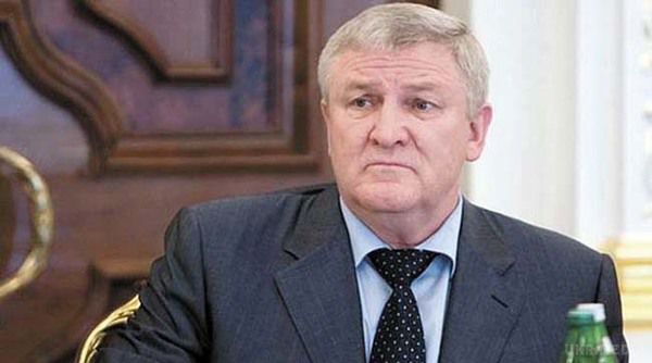 ГПУ викликала на допит колишнього екс-міністра оборони  Михайла Єжеля. Раніше суд дозволив Головній військовій прокуратурі провести спеціальне досудове розслідування щодо Єжеля.