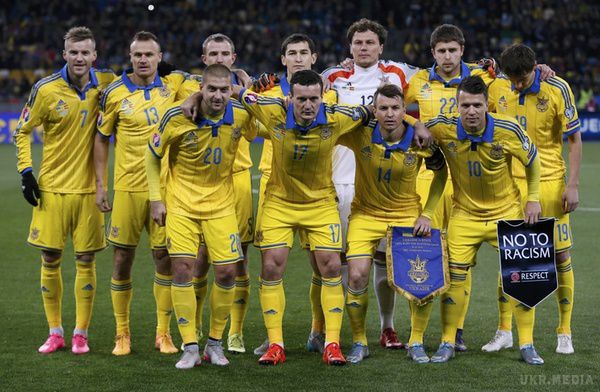 Збірну України можуть відправити «додому» до Туреччини або Болгарії. Федерація футболу України має два варіанти для проведення поєдинку проти Косово. Зокрема, в якості можливих варіантів розглядаються Болгарія і Туреччина.