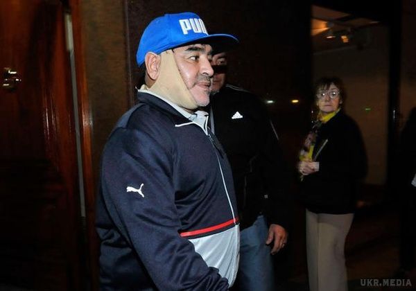 Марадона зробив ще одну пластичну операцію (фото). Легенда світового футболу 55-річний Дієго Марадона знову звернувся за допомогою до пластичних хірургів.