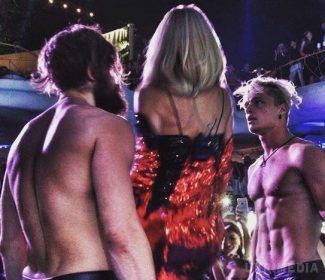 Світлана Лобода показала спокусливі танці (фото). Відома українська співачка Світлана Лобода здивувала підписників у соціальній мережі Instagram новими знімками. Днями зірка виступала в одеському нічному клубі Ibiza Beach Club.
