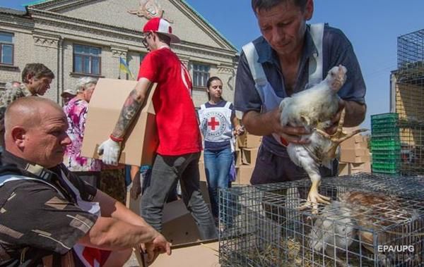 ФРН виділила €8 мільйонів на гумдопомогу Україні. Кошти спрямовані в організацію Червоний Хрест для допомоги жителям Донбасу.