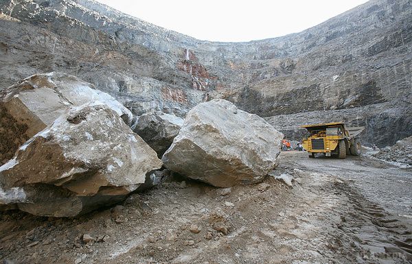 В Закарпатті запустять перший в Україні проект з підземного видобутку металів. Інвестором виступає американська компанія з реєстрацією на Кіпрі.