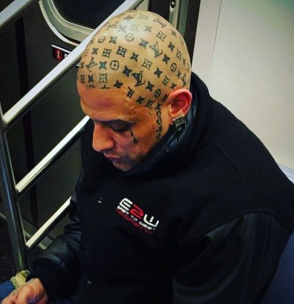 Навмисне не придумаєш: свіжа порція веселих фотографій. Настрій потрібно піднімати забійним гумором.