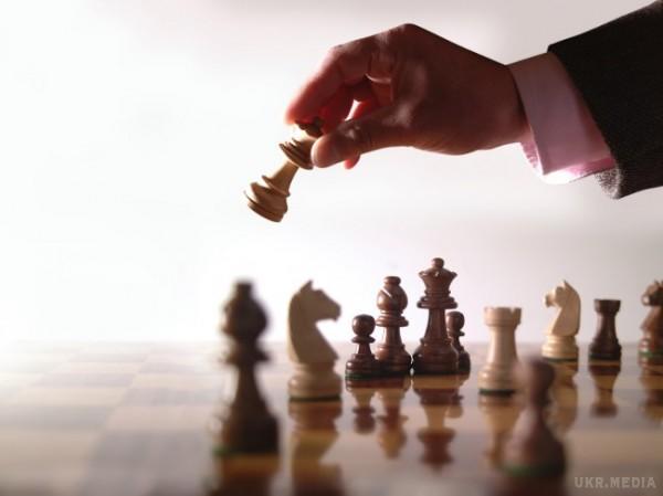 Шах і мат: Україна перемогла Росію на Міжнародній олімпіаді з шахів. На Всесвітній шаховій олімпіаді Україна здолала Росію в Баку. У змаганнях беруть участь близько двохсот жіночих і чоловічих команд.