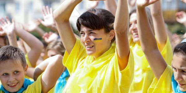 Сьогодні День фізичної культури і спорту. Святкування Дня фізичної культури і спорту в Україні припадає на другу суботу вересня (Указ Президента від 29 червня 1994 року № 340/94).