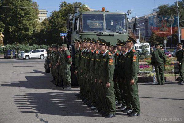 У Донецьку помпезно поховали командира бандформування «Кальміус» (ФОТО). В окупованому Донецьку у суботу, 10 вересня, пройшли похорони одного з «польових командирів» самопроголошеної «ДНР», керівника бандформування «Кальміус» Олександра Немогая з позивним «Алекс».