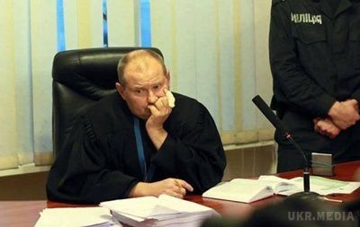 НАБУ: Суддя Чаус міг втекти до Білорусі. Викритий у хабарі суддя нелегально перетнув кордон.