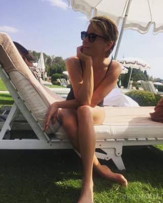 43-річна Юлія Висоцька здивувала стрункою фігурою в купальнику (фото). Юлія Висоцька поділилася на своїй сторінці в Instagram яскравим знімком в купальному костюмі.