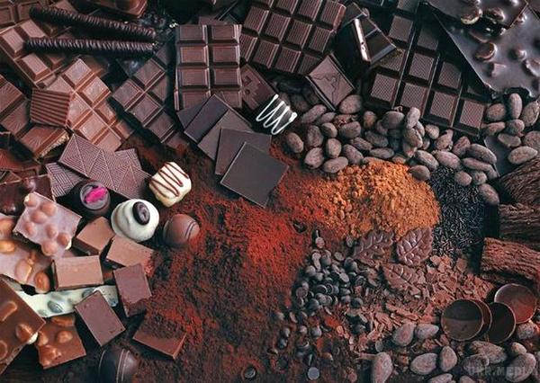 Шоколад покращує наші пізнавальні здібності. Якщо їсти шоколад один раз в тиждень, то можна значно поліпшити пам'ять.