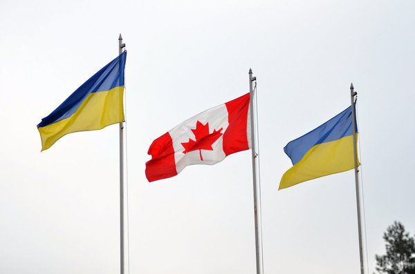 "Не відповідає необхідним критеріям": Канада відмовилася скасовувати візи для українців найближчим часом. Канада не буде розглядати можливість скасування віз для громадян України в найближчій перспективі.