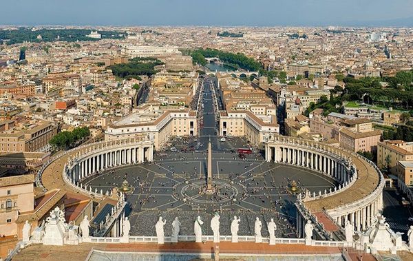 Ватикан посилив правила визнання чудес. Нововведення в основному стосуються комісії, яка розглядає питання визнання події дивом.