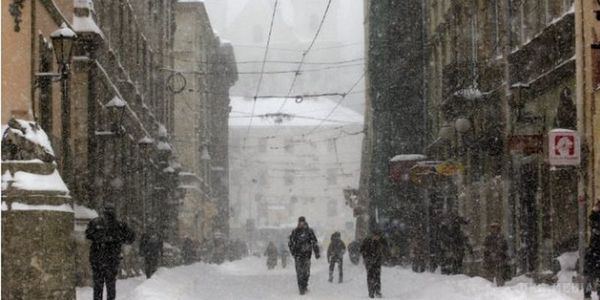 Синоптики розповіли, яка зима чекає українців. В цьому році зима в Україні може бути затяжною і дуже холодною.