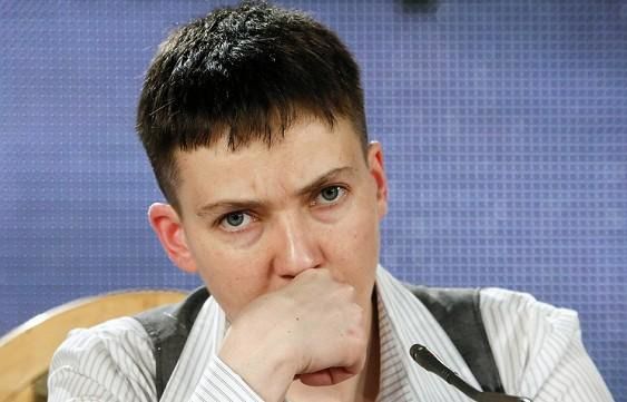 Савченко заявила російським ЗМІ про необхідність відставки української влади. Чинному українському уряду для врегулювання конфлікту в Донбасі найкраще піти у відставку