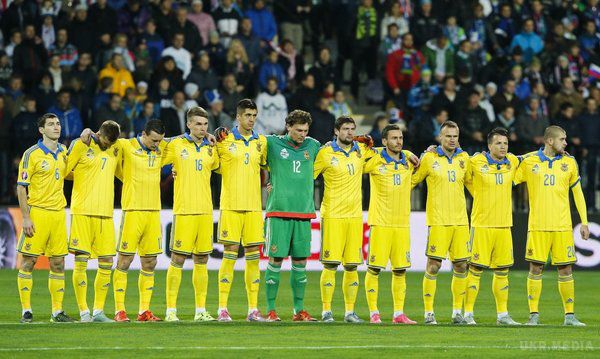 Матч Збірна України - Косово обслужить бригада арбітрів з Нідерландів. Визначилася бригада арбітрів, які працюватимуть на матчі групи "I" кваліфікаційного раунду чемпіонату світу 2018 року між національними збірними командами України та Косово.