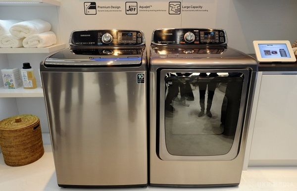  Компанія Samsung Electronics визнала вибухонебезпечність своїх пральних машин. Мова йде про машини з вертикальним завантаженням, випущених з березня 2011 року по квітень 2016 року, але конкретна модель не називається.