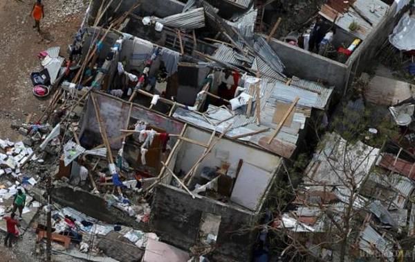 Ураган "Метью" забрав вже 339 життів.(фото). Число жертв урагану "Метью" на Гаїті, як заявляє місцева влада і співробітники рятувальних служб, зросла до 339 осіб. 