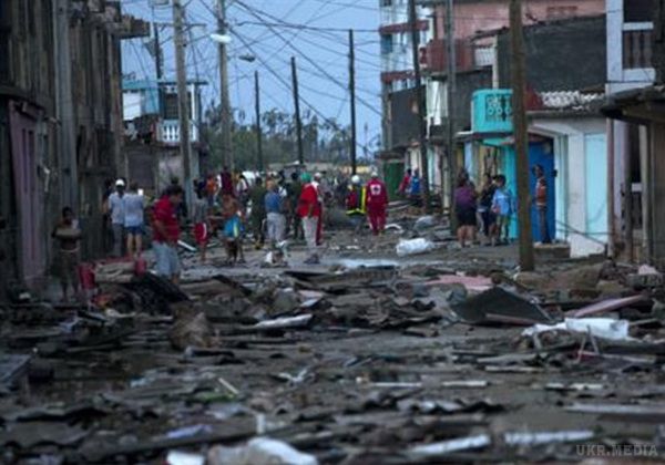  Ураган "Метью" забрав вже 339 життів.(фото). Число жертв урагану "Метью" на Гаїті, як заявляє місцева влада і співробітники рятувальних служб, зросла до 339 осіб. 