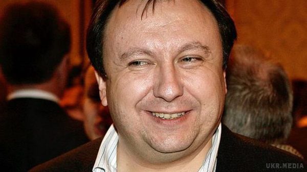 Мама наругала Княжицького за те, що той обізвав Лещенко. Депутат Микола Княжицький зізнався, що його мама наругала його за те, що він назвав свого колегу Сергія Лещенка "гавкающей попкою".