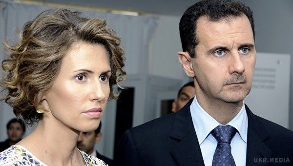 Дружина Башара Асада відмовилася покинути Сирію. Асма Асад, яка є дружиною президента Сирії Башара Асада, заявила про те, що не покине свою країну. При цьому, з її слів, пропозиції про це вже надходили.

