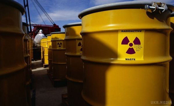 Вчені знайшли рішення проблеми ядерних відходів. Відходи будуть зберігатися у сталевих контейнерах.