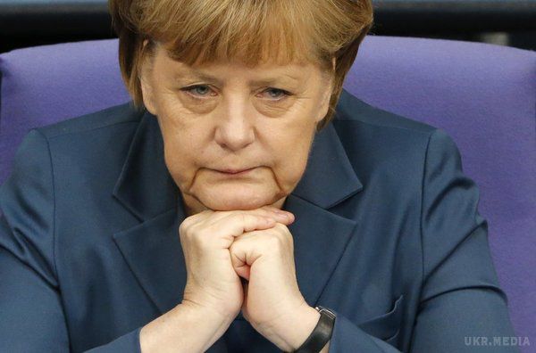 Канцлер Німеччини сказала, коли Україна отримає контроль над власним кордоном.  Ангела Меркель вважає, що Україна має отримати контроль над власним кордоном "в кінці процесу". 