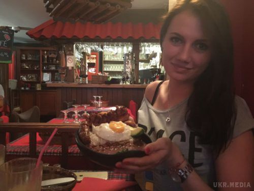 Кулінар Ектор Хіменес-Браво показав свою українську кохану (фото). Суддя популярного кулінарного шоу «МайстерШеф» нарешті зізнався, хто є та єдина!
