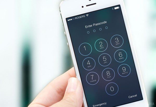 Знайдено спосіб змінити пароль від Apple ID на заблокованому iPhone. Експерти по електронній захисту розповіли про те, зміна пароля на заблокованому iPhone у справжніх фахівців своєї справи може тривати не більше трьох годин. 