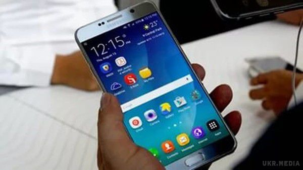В аеропорту Японії у пасажира загорівся смартфон Samsung Galaxy Note 7. У міжнародному аеропорту Кансай Японії в одного з пасажирів загорівся мобільний телефон Samsung Galaxy Note 7.