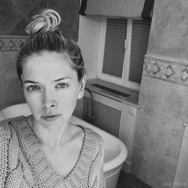 Віра Брежнєва в ванній заспокоює свою внутрішню «Бабу-Ягу» (фото). Віра Брежнєва в черговий раз порадувала новою фотографією своїх прихильників в інстаграмі.