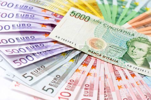 У Болгарії на дні озера знайшли 13 мільйонів фальшивих євро. Частина фальшивих банкнот ще не були нарізані, їх виявили надрукованими на великих аркушах паперу.