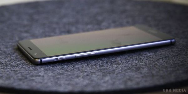OnePlus готують потужний бюджетний смартфон. Реліз потужного Android-смартфона від OnePlus відбудеться 15 листопада.
