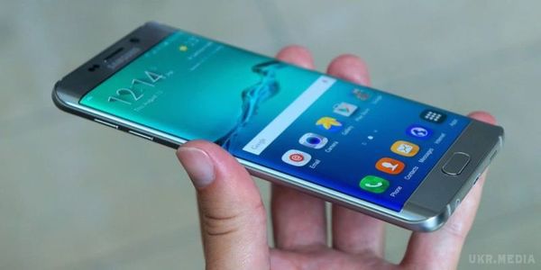 У китайській провінції прямо в руках грабіжника вибухнув Смартфон Galaxy Note 7. Поліція знайшла тільки залишки обвугленої смартфона.