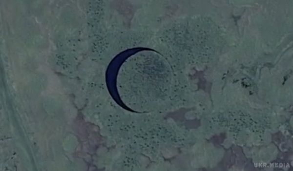 В створенні ідеально круглого озера запідозрили Інопланетян (відео). Загадкове озеро знаходиться поблизу Буенос-Айреса.