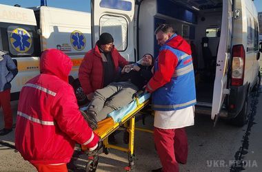 В Одесу доставили тринадцять поранених бійців (фото).  В Одесу сьогодні доставили 13 бійців, поранених в зоні бойових дій на Донбасі.