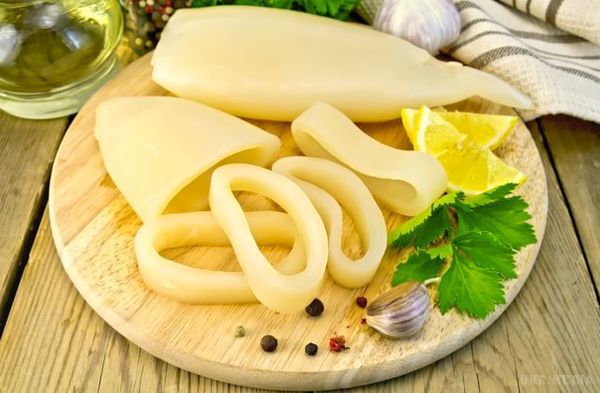Ці продукти можна їсти на ніч, не побоюючись погладшати.  Так само під час сну досить активно діляться клітини шкіри, волосся і нігтів. 