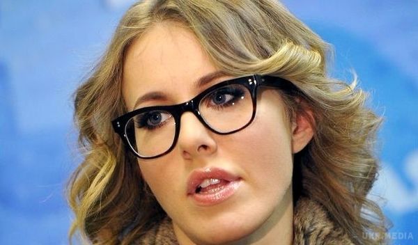 Собчак поділилася першими емоціями від материнства. Телеведуча Ксенія Собчак в ніч на 16 листопада народила сина.