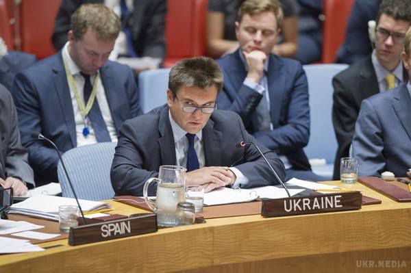 Резолюція ООН забороняє призивати кримчан в армію РФ. Документом забороняється призивати в збройні сили країни-окупанта на окупованій території.