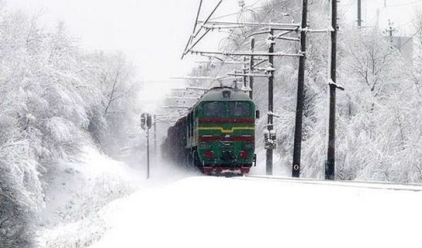 Укрзалізниця пустить додаткові потяги до свят. Укрзалізниця призначила додаткові поїзди до новорічних свят.