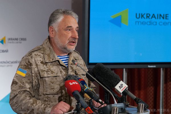 На повне відновлення інфраструктури Донбасу необхідно понад 20 млрд доларів - Жебрівський. На наступний рік заплановано відновити 10 мостів, а також 23 будинки в Мар'їнці. 
